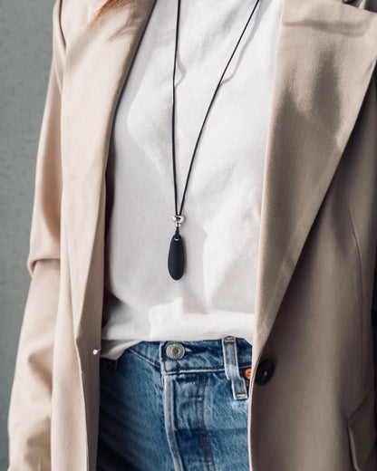 Taylor Pendant Necklace - Black - Mingled