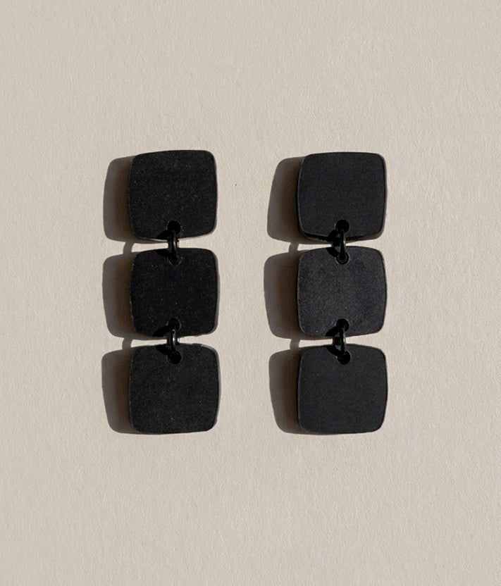 Three Square Earrings - Black - Mingled