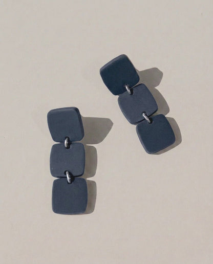 CLIP ON Three Square Earrings - Navy - Mingled